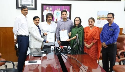 The J-PAL South Asia team with the Honble Minister and senior officials from the Dept. of School Education and Literacy, Karnataka, after signing the MoU. Photo: GoK